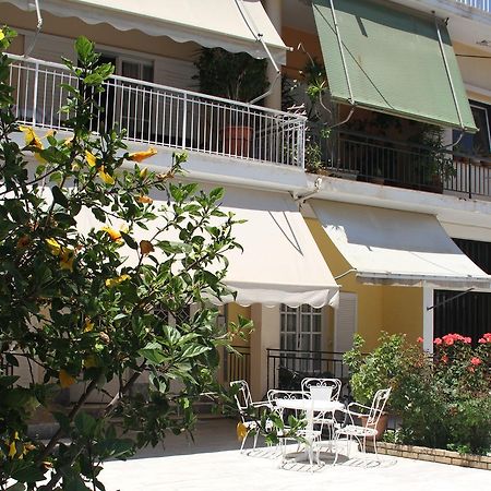 Family House Apartamento Calamata Exterior foto